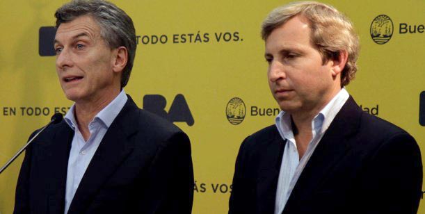 Minsitro Frigerio junto al presidente Macri.