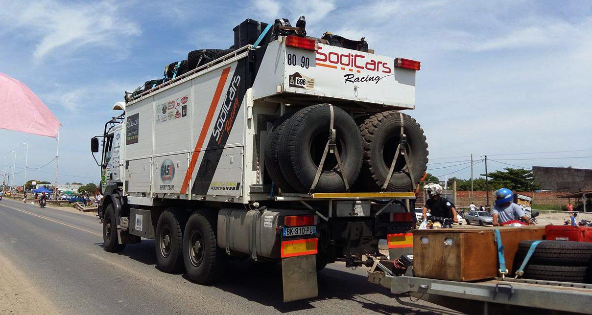 El paso de la caravana Dakar por Formosa en fotos de nuestros lectores