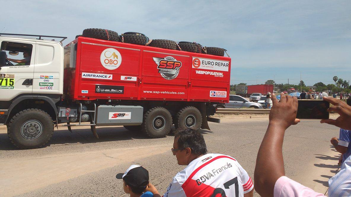 El paso de la caravana Dakar por Formosa en fotos de nuestros lectores