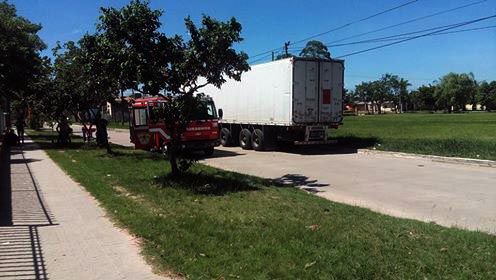 Así quedó el camión térmico incendiado