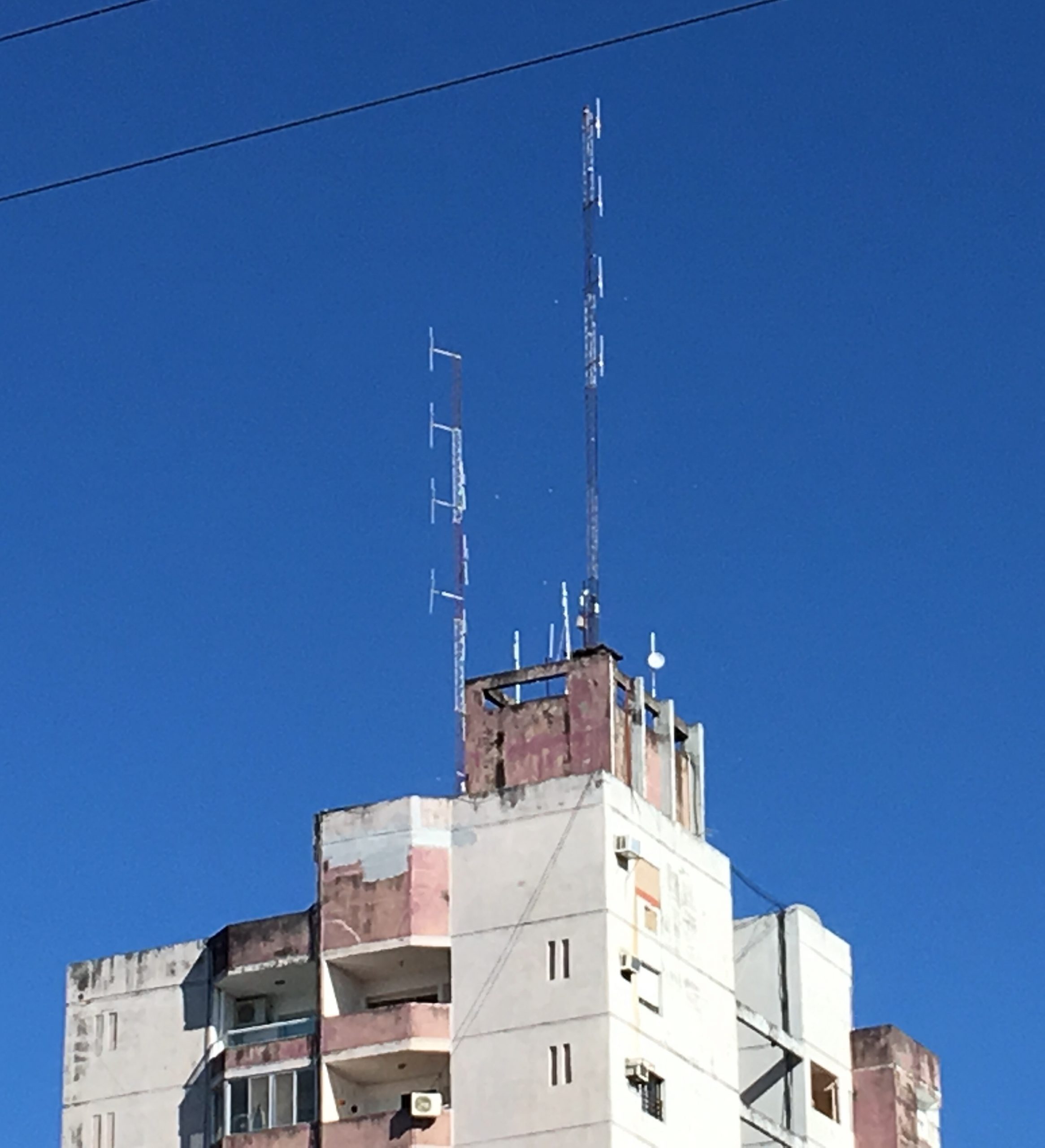 La ENACOM, junto a Gendarmería, inspeccionan radios y secuestran equipos en la capital