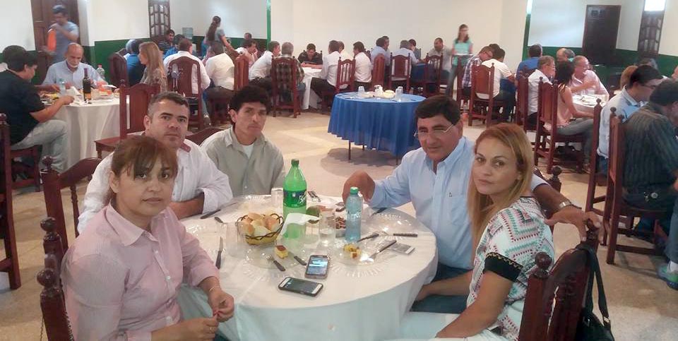 Gildo se reunió con intendentes y miembros de su gabinete