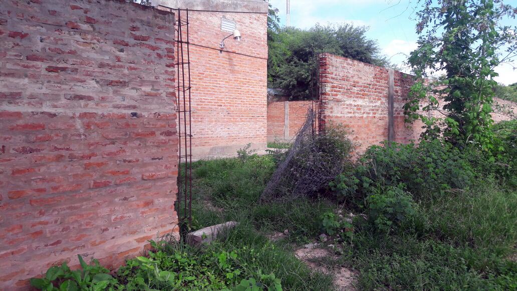 Piden que terminen una escuela, «hoy abandonada», que comenzó a construirse en el 2011