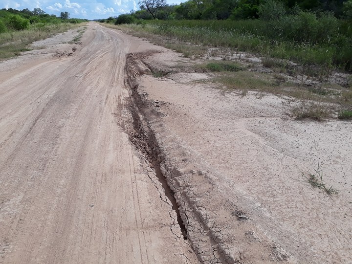 Reclaman reparación de la ruta 23, «que se estaba por asfaltar, pero la constructora levantó el obrador»