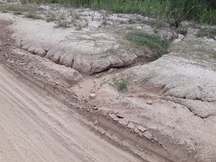 Reclaman reparación de la ruta 23, «que se estaba por asfaltar, pero la constructora levantó el obrador»