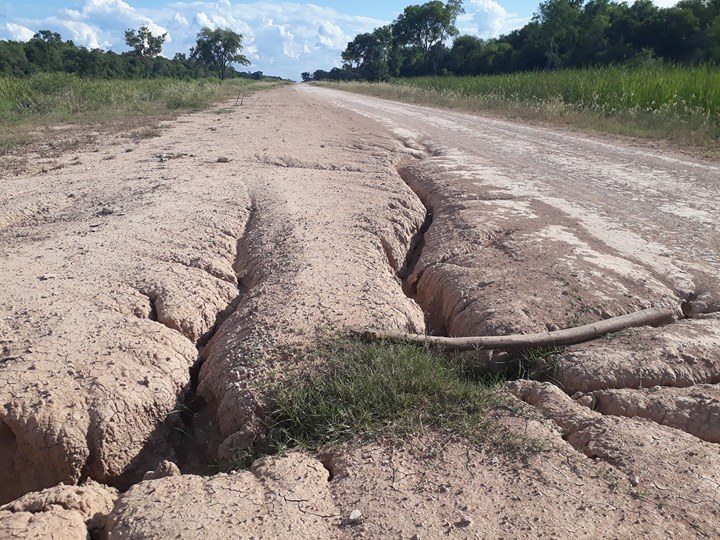 Reclaman reparación de la ruta 23, «que se estaba por asfaltar, pero la constructora levantó el obrador»