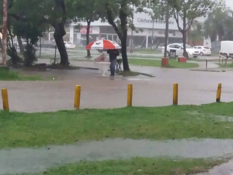 Volvió a llover, volvió a inundarse la ciudad