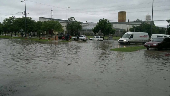Volvió a llover, volvió a inundarse la ciudad