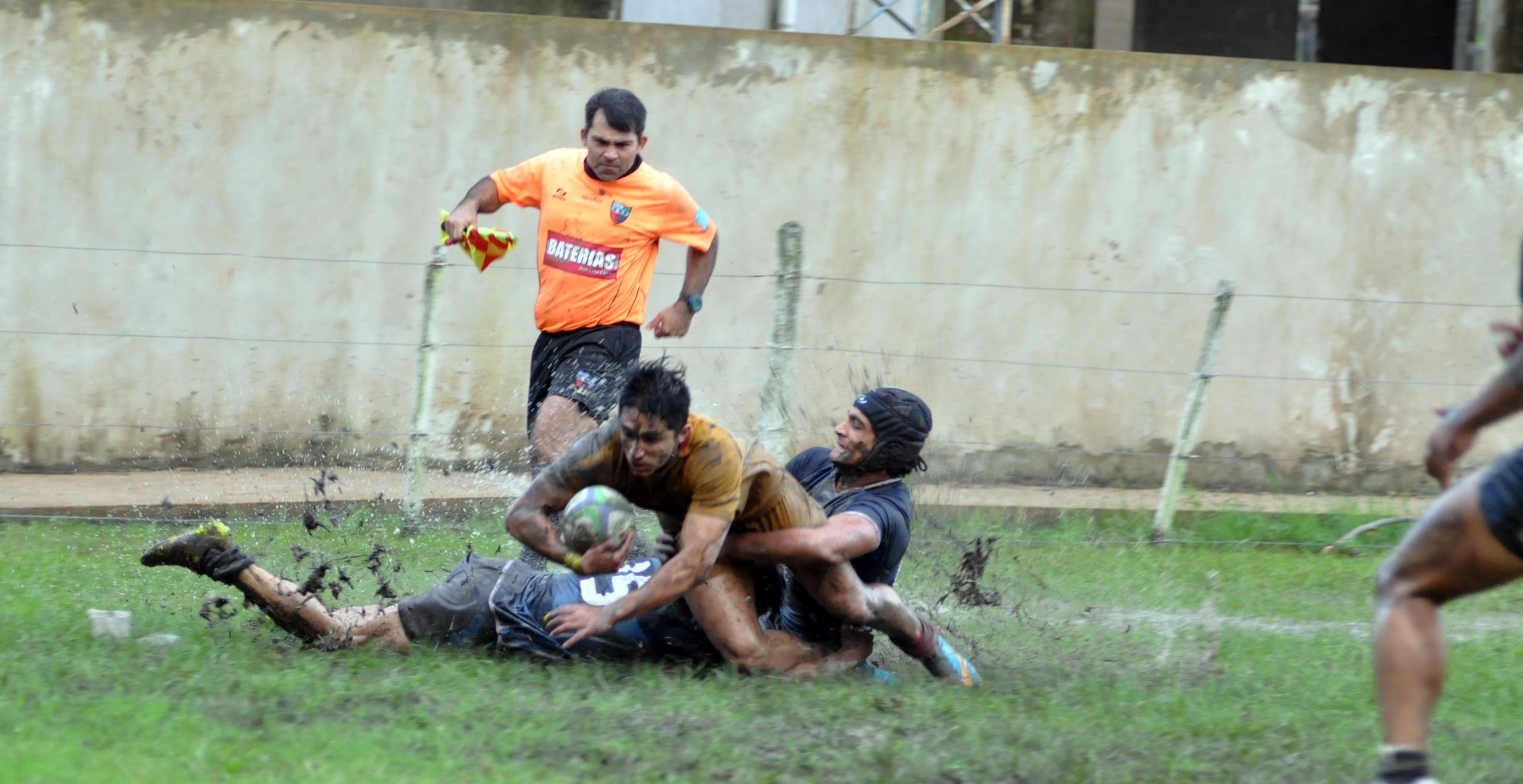 El «Zorro» no pudo con el «Canario Chaqueño» y cayó 20-30 en el único partido de la fecha