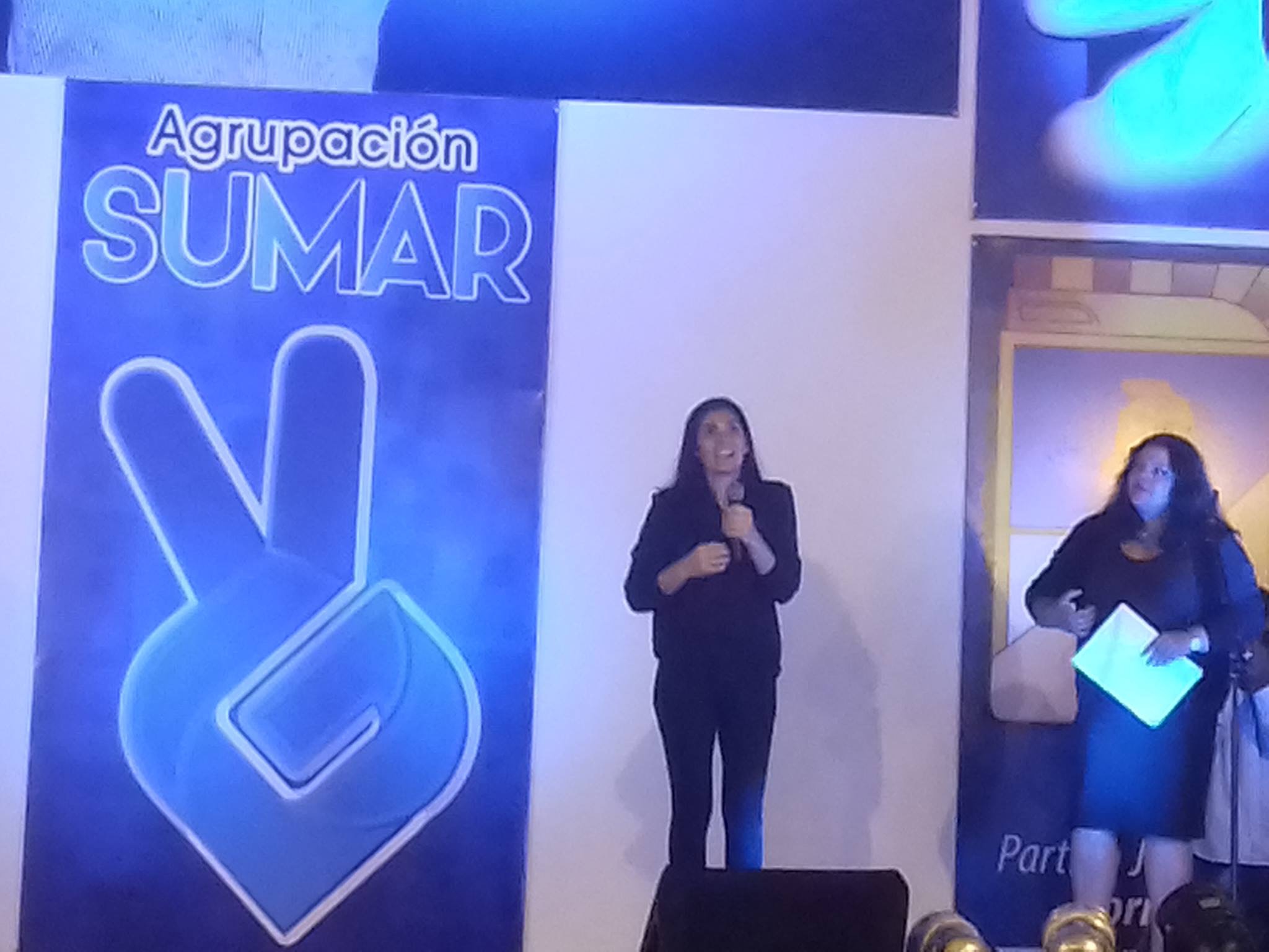 Sumar, la agrupación política donde milita la hija del gobernador