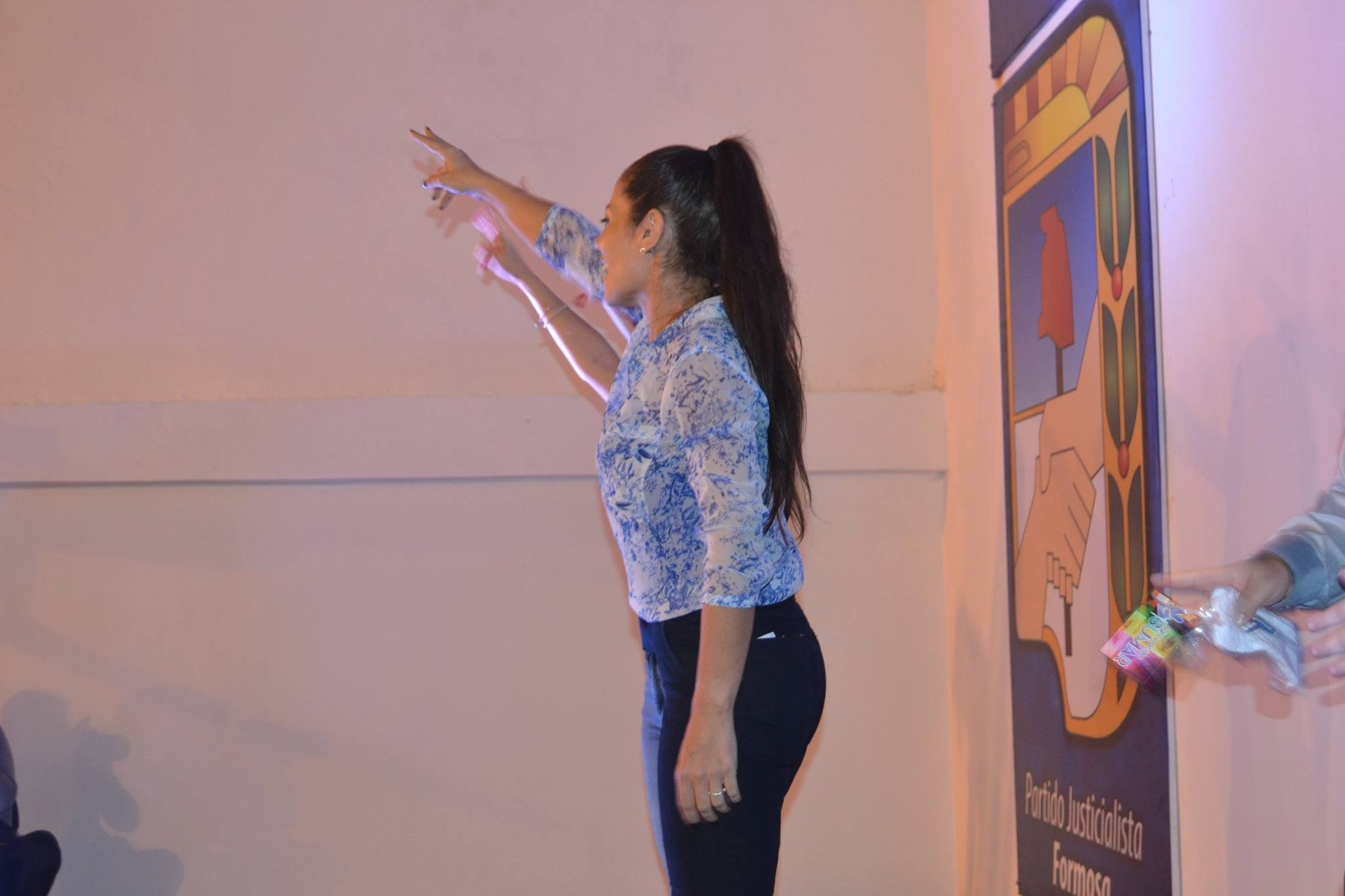 Sumar, la agrupación política donde milita la hija del gobernador