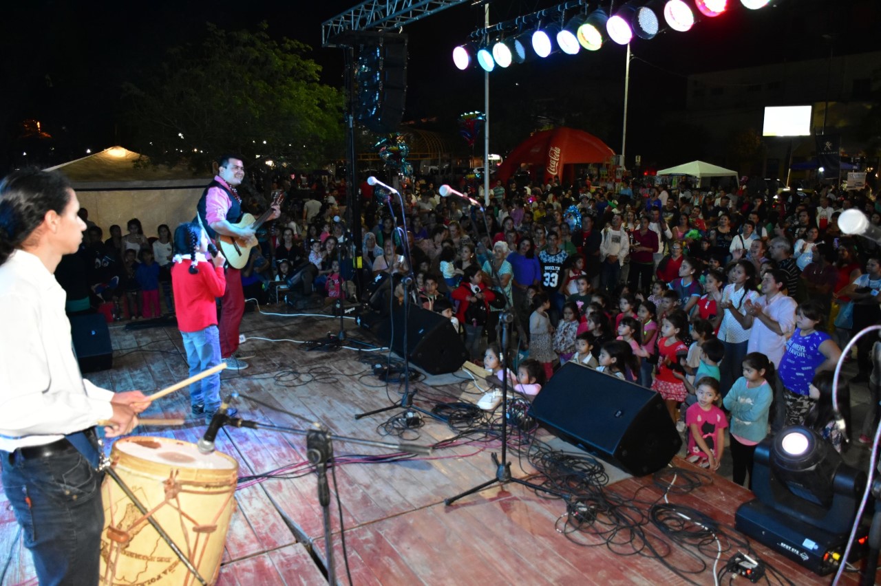 Brillante cierre del festival musical y la feria en la plaza San Martín