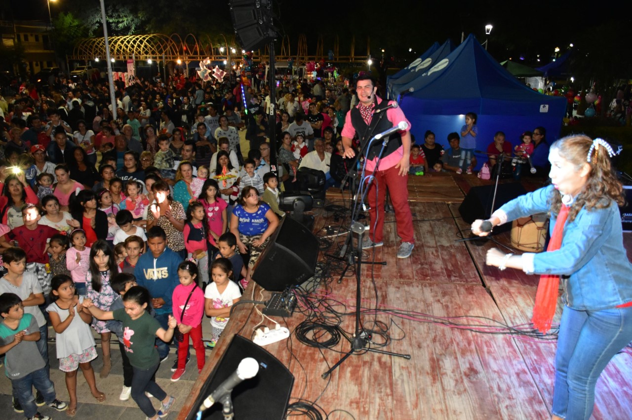 Brillante cierre del festival musical y la feria en la plaza San Martín
