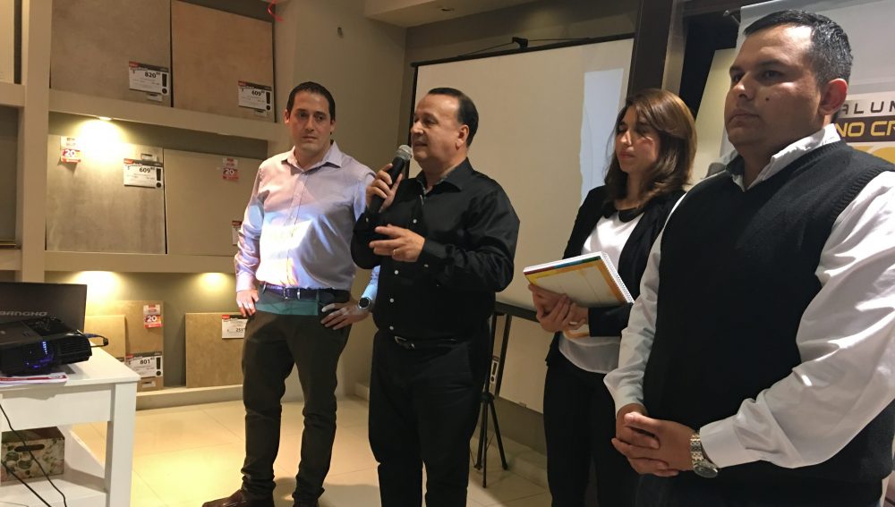 Espacio Proyecto: la oficina del profesionales de la construcción en Familia Bercomat