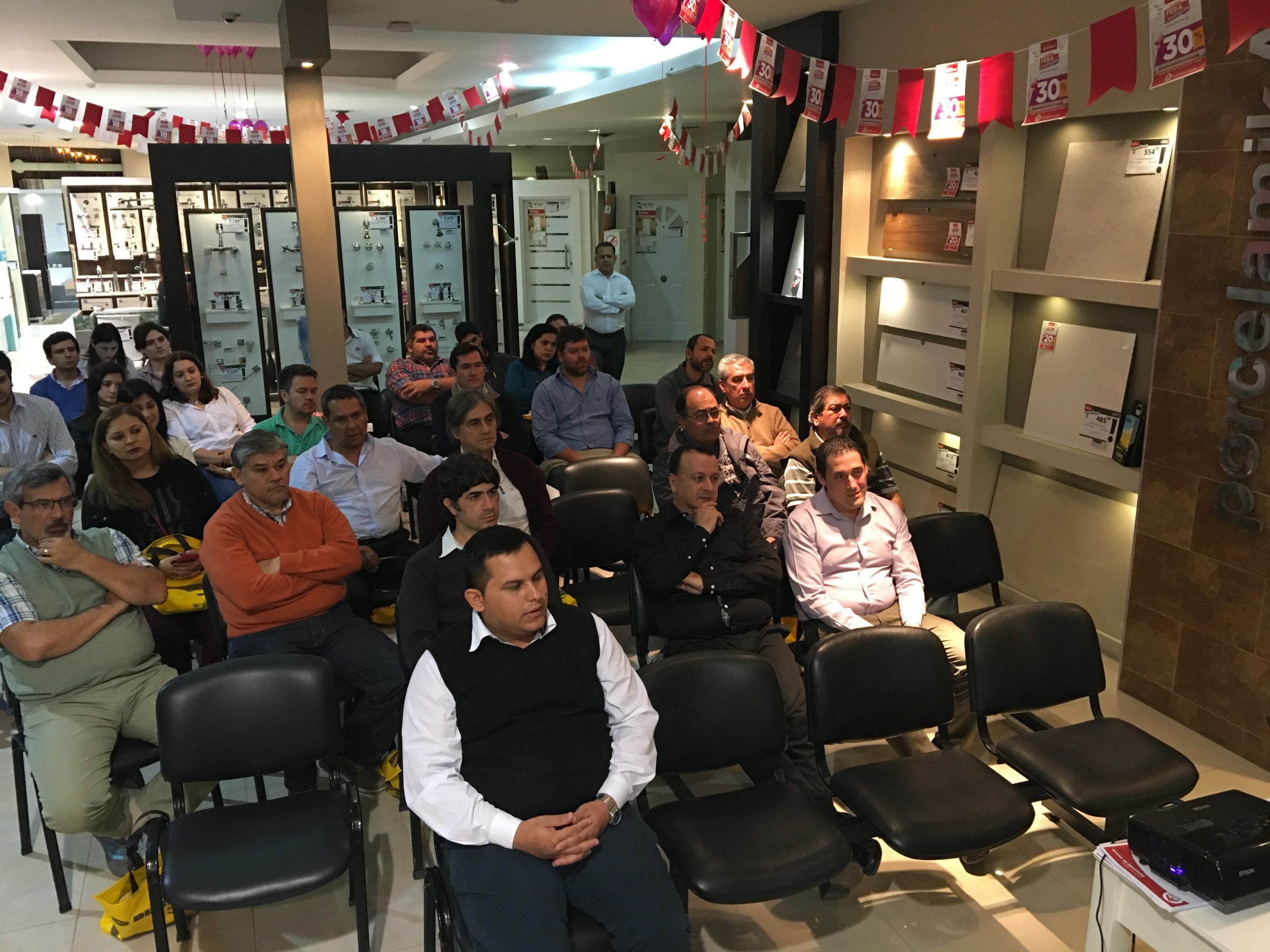 Espacio Proyecto: la oficina del profesionales de la construcción en Familia Bercomat