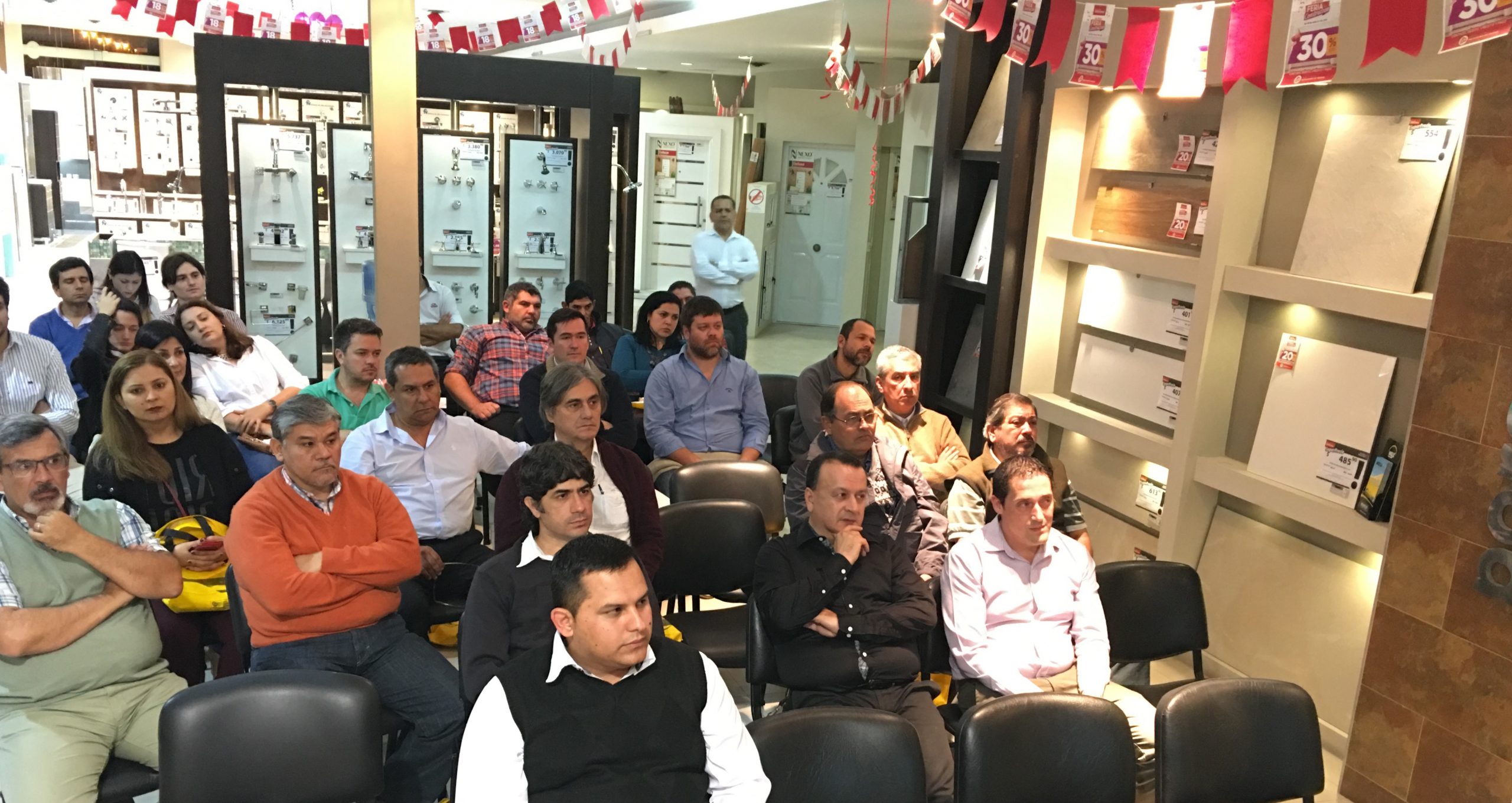 Espacio Proyecto: la oficina del profesionales de la construcción en Familia Bercomat