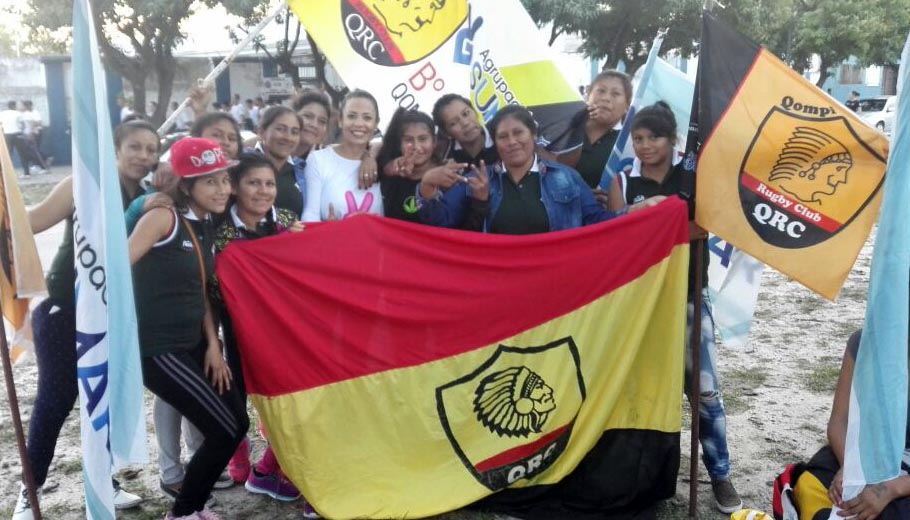 Sumar, la agrupación de la hija de Gildo, también desfiló en la plaza