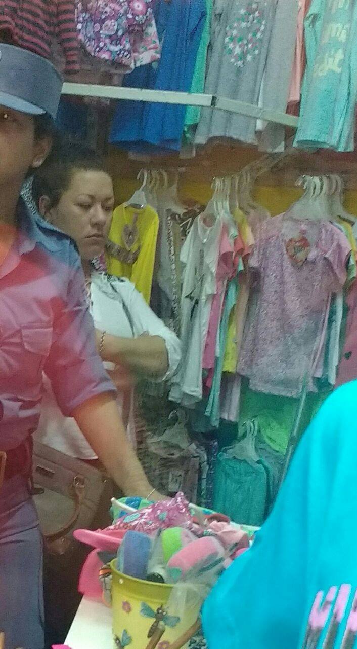 Agarraron a una mechera «in fraganti» en el Mercadito