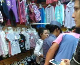 Agarraron a una mechera «in fraganti» en el Mercadito