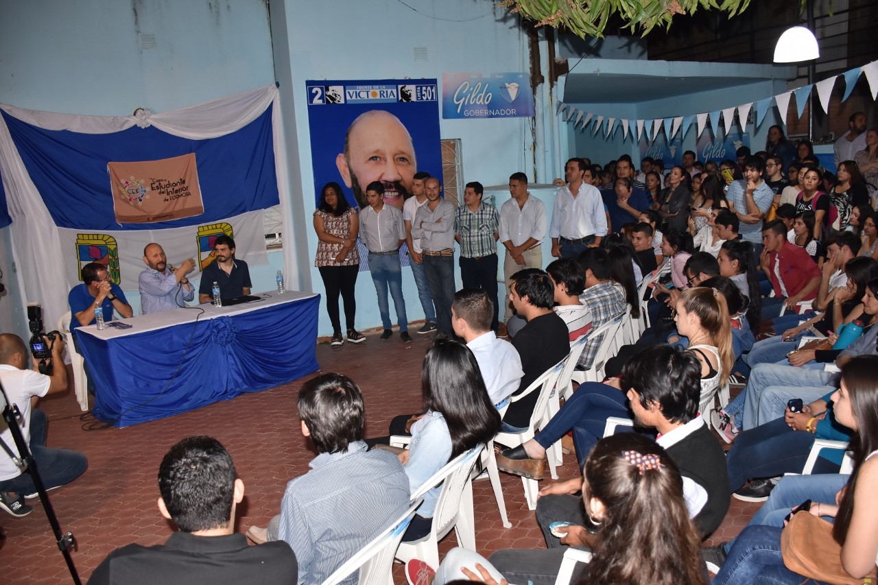 Insfrán defendió a Menem y advirtió «proscripción» a candidatos peronistas que le ganan a Cambiemos