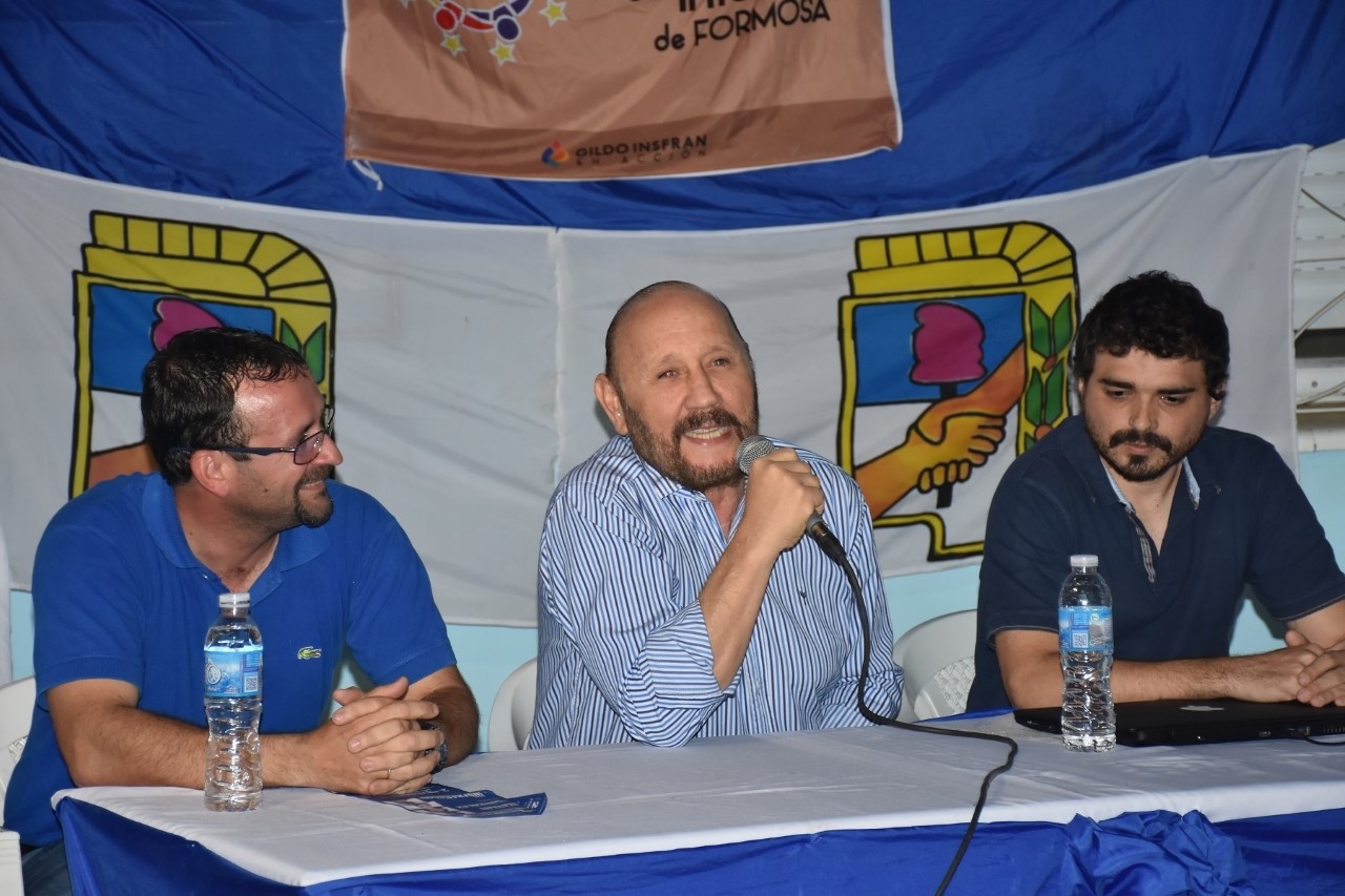 Insfrán defendió a Menem y advirtió «proscripción» a candidatos peronistas que le ganan a Cambiemos