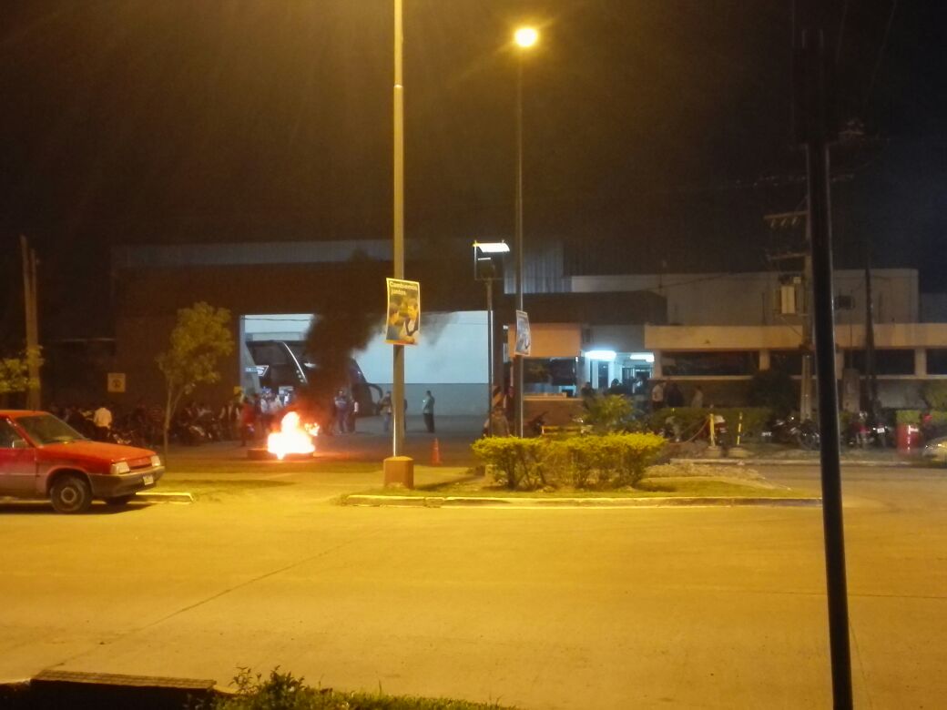 Colectivos, la transición: choferes iniciaron paro por tiempo indeterminado