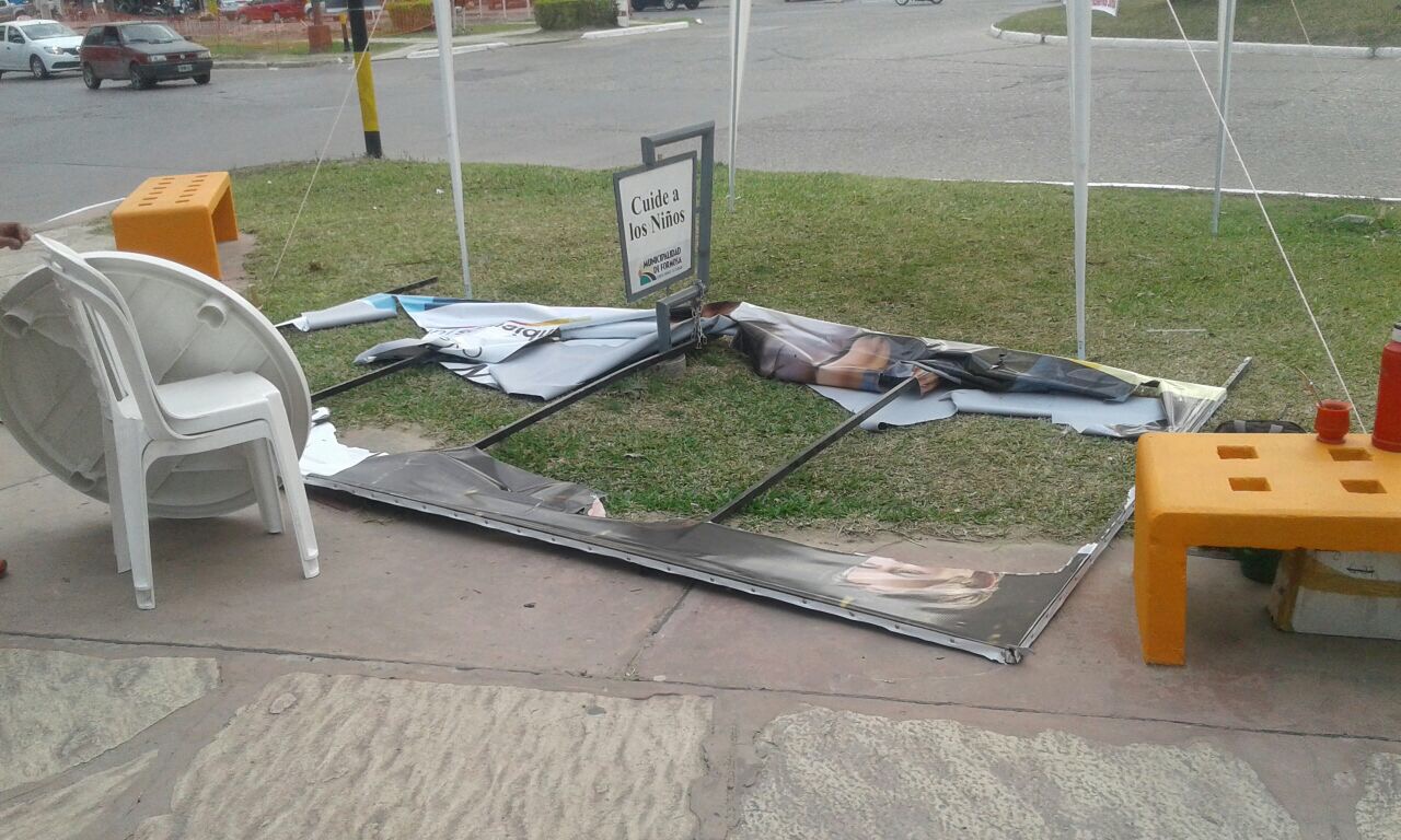 Piden que el ministro González investigue destrucción de carteles en «zona de cámaras de vigilancia»