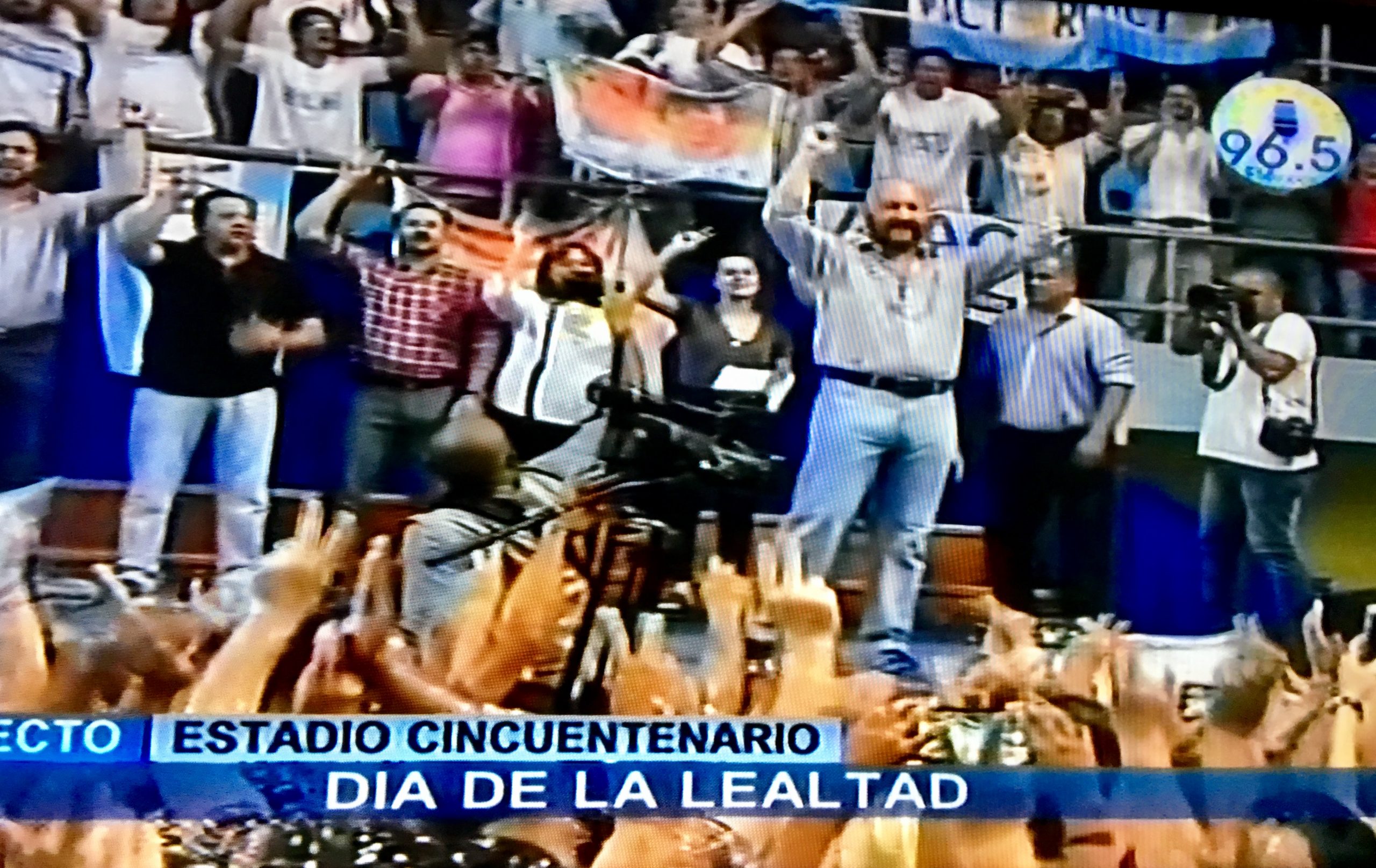 Gildo llamó a «los hijos del modelo» a militar en las redes y dijo que es «obligación llenar las urnas de boletas azules»