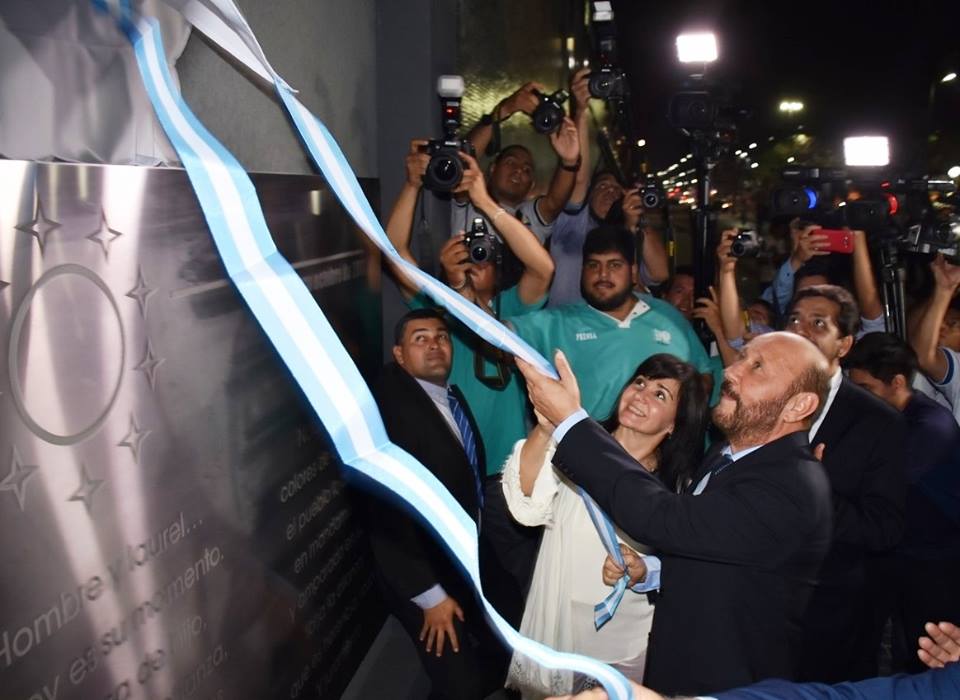 Inauguraron nuevo mural del cementerio y remodelación de la avenida Gutnisky