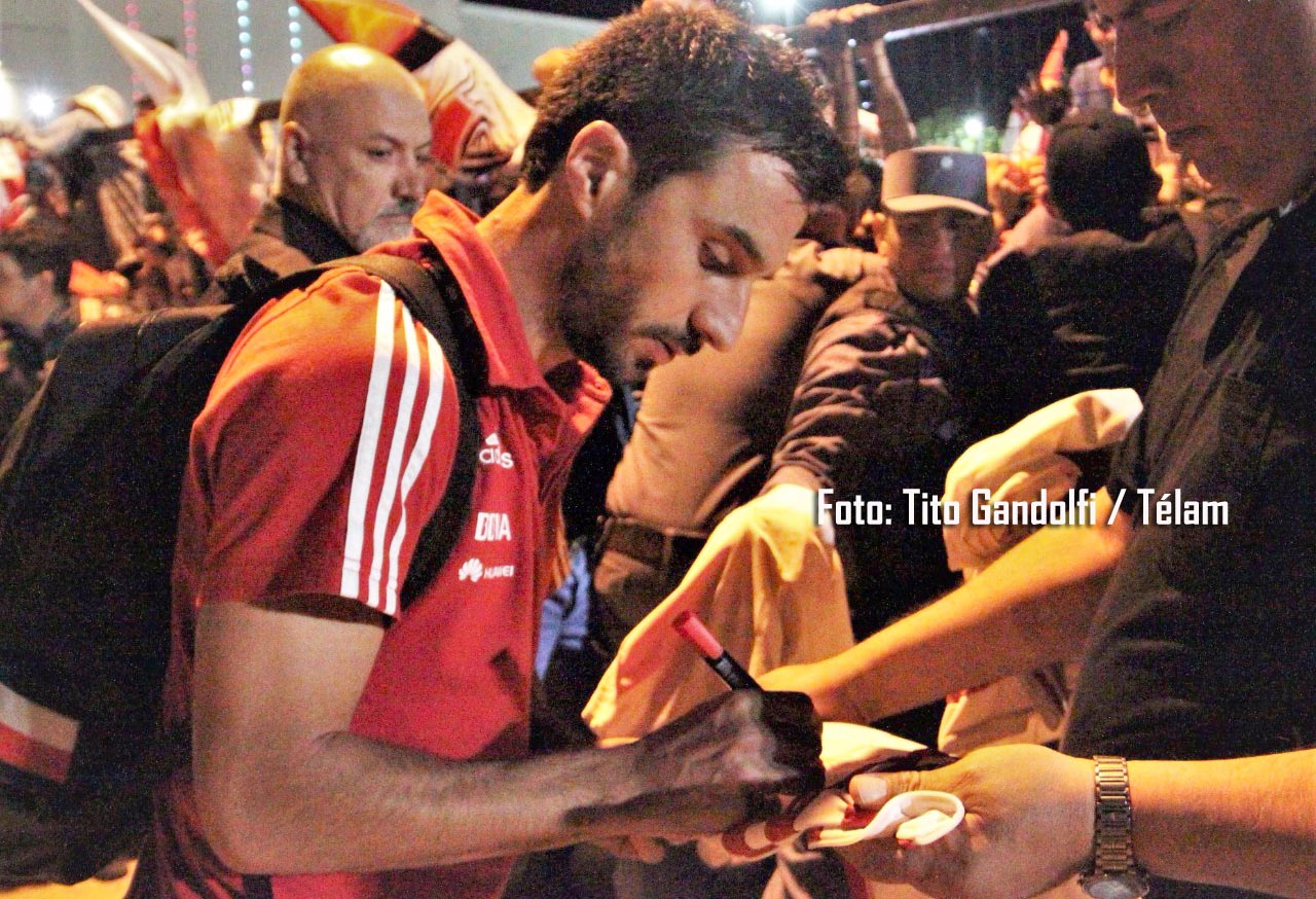 River respondió a la pasión, los jugadores «de primera» con la hinchada formoseña