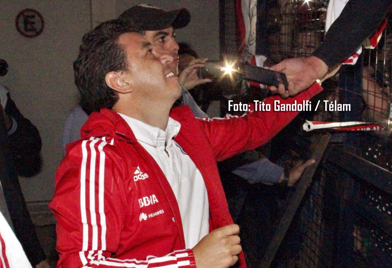 River respondió a la pasión, los jugadores «de primera» con la hinchada formoseña