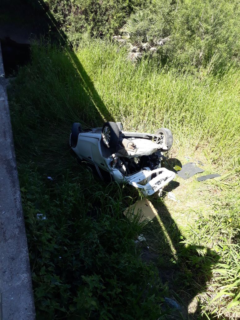 Vuelco cerca de Guaycolec