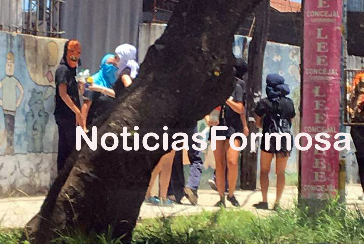 #Encapuchadas / Otra vez el Santa Isabel es (mala) noticia