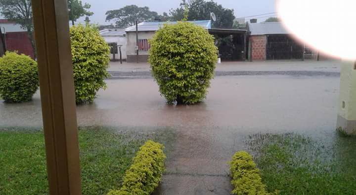 Lento escurrimiento de las aguas por las intensas lluvias