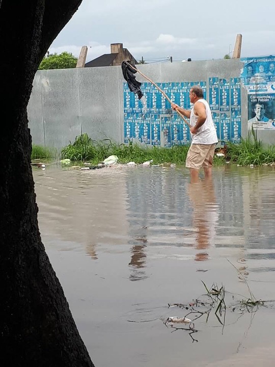 Lento escurrimiento de las aguas por las intensas lluvias