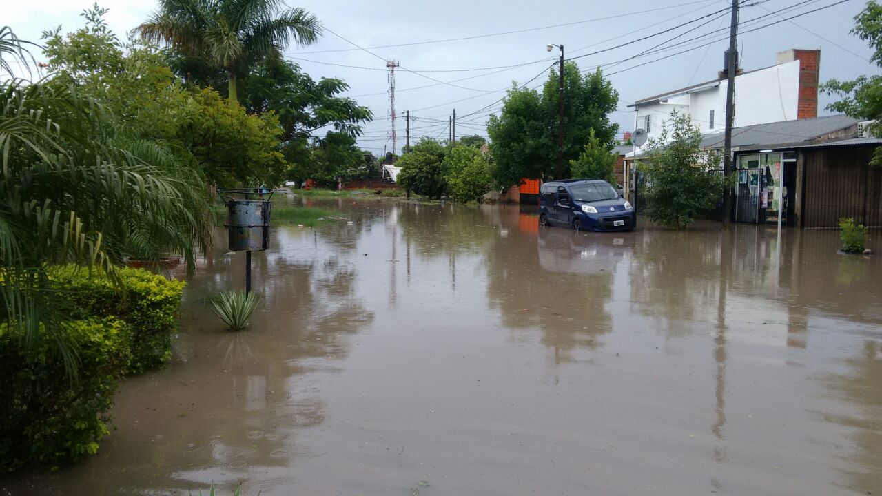 Lento escurrimiento de las aguas por las intensas lluvias