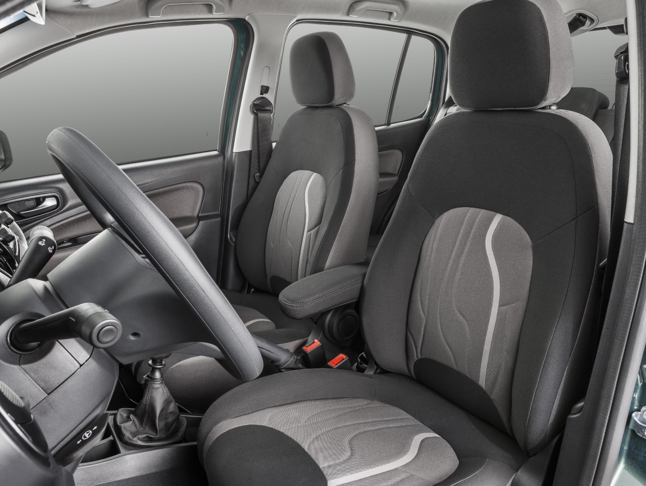 ZL AUTO invita a redescubrir el Fiat Uno Way, «ahora más seguro y confortable»