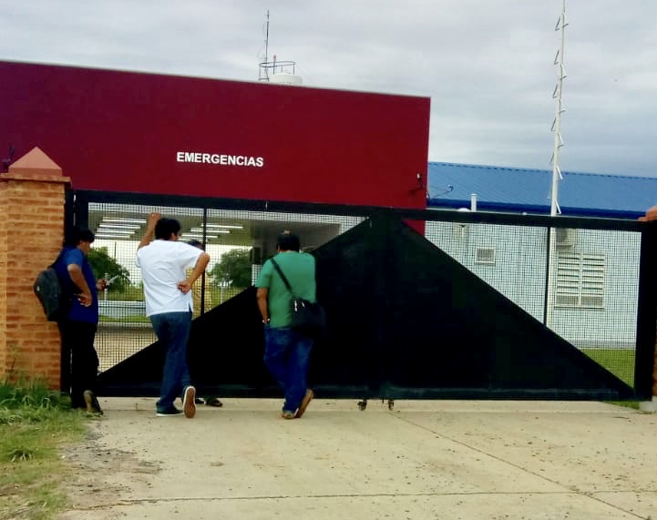 Pastor que bendijo a Gildo, tomó edificio pidiendo trabajo para sus hijos