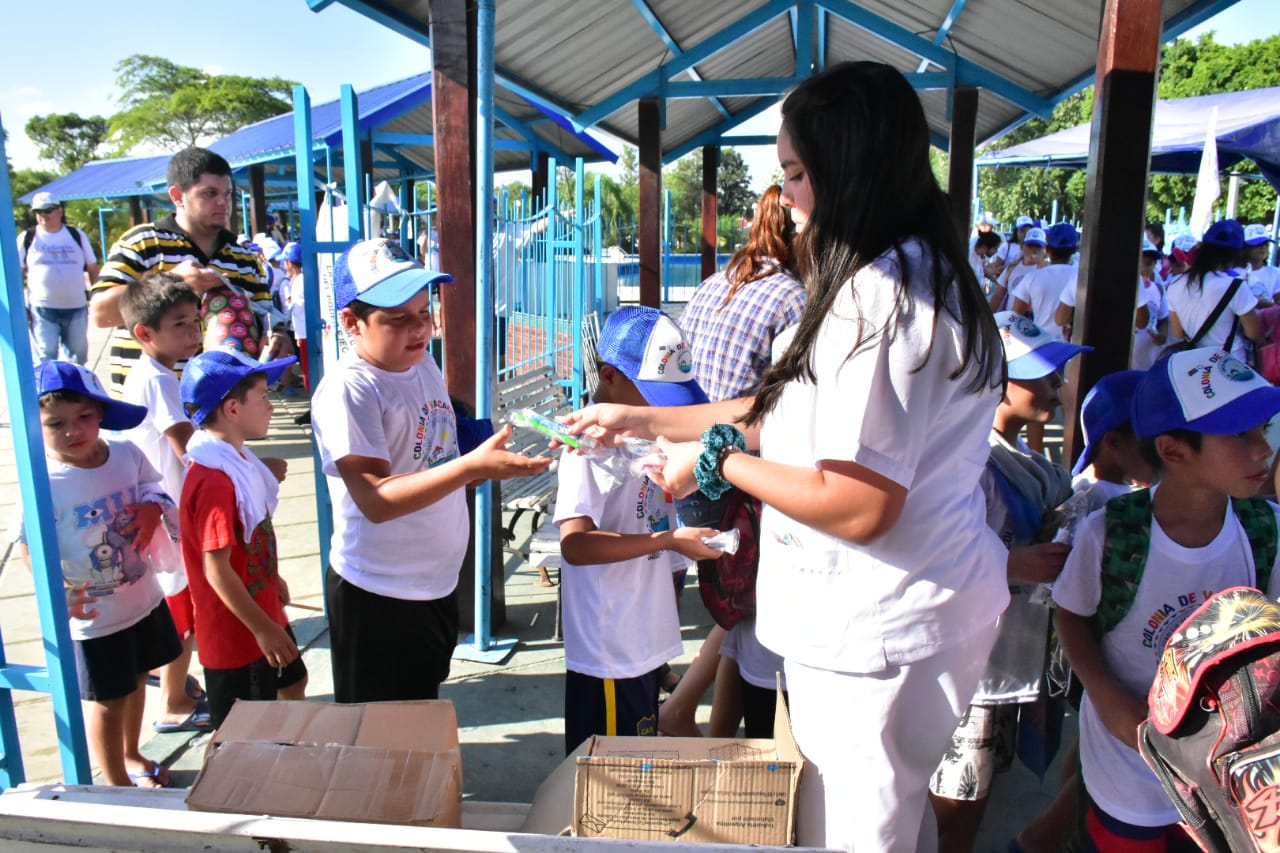 El MdDH ya entregó «más de 4 mil kits odontológicos gratis» a niños que asisten a las colonias de vacaciones