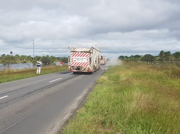 R11: circulación restringida por desbordes sobre el riacho Malvinas