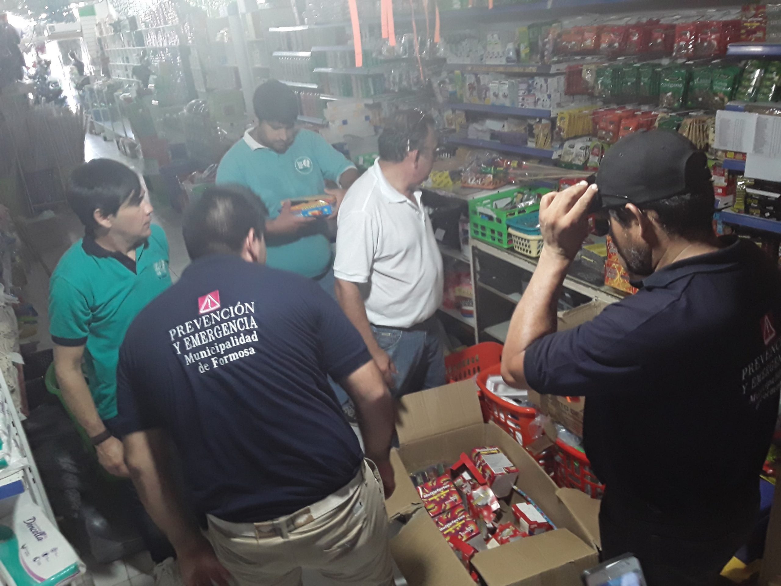 Decomisan pirotecnia comercio no habilitado del Mercadito