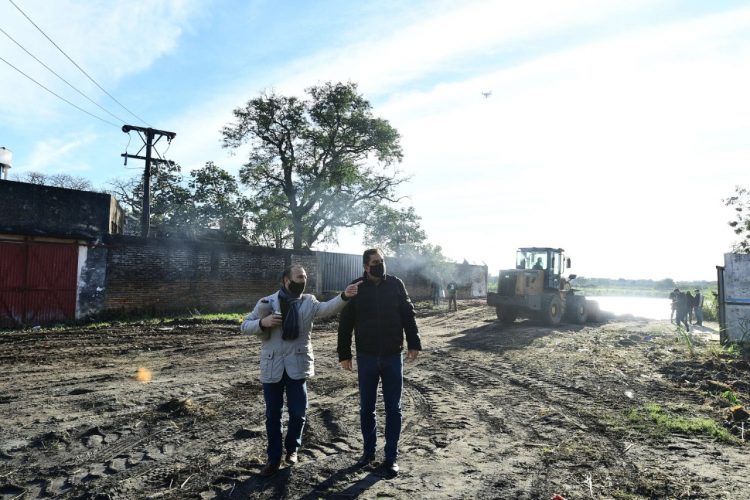 Iniciaron obras de lo que será la bajada municipal de lanchas y paseo urbano