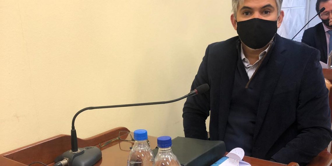 Concejales quieren suspender el pago de tasas al sector comercial