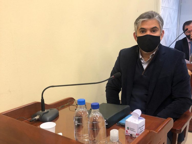 Concejales quieren suspender el pago de tasas al sector comercial