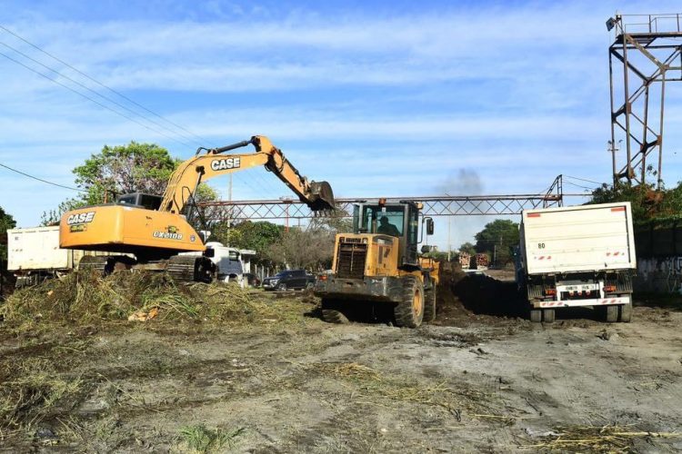 Iniciaron obras de lo que será la bajada municipal de lanchas y paseo urbano