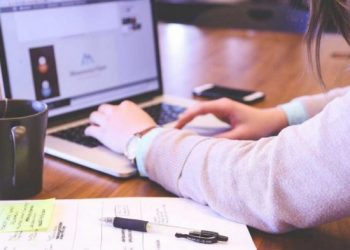 Cómo gestionar el préstamo para docentes para la adquisición de PC 