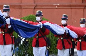 Paraguay empeora sus índices sanitarios y la amenaza por covid crece en la frontera con Formosa