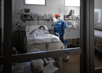 Nación dará un subsidio de $ 15.000 a las familias de los fallecidos por coronavirus