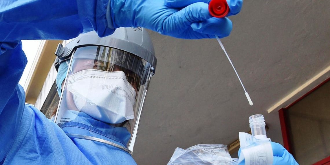 El Gobierno informó que no detectó contagios de covid relacionados al caso 89