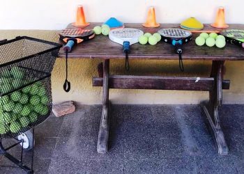 Quedaron detenidos por jugar al padel